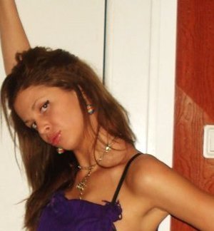 Escorts like Ruby are down to fuck you now!