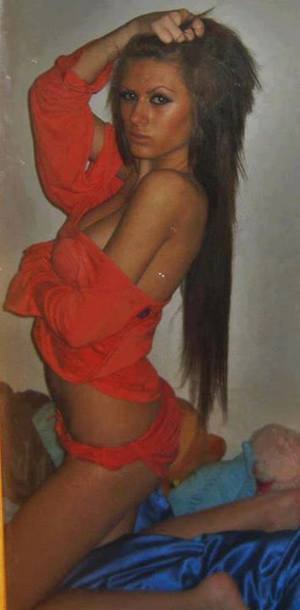 Tina from Washington is interested in nsa sex with a nice, young man