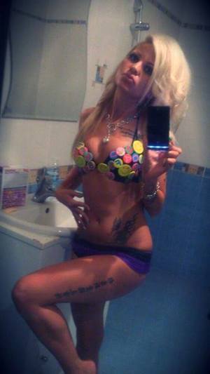 Meet local singles like Madelyn from Illinois who want to fuck tonight