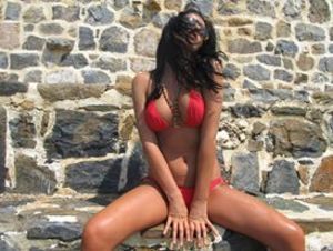 Maeve from Virginia is looking for adult webcam chat